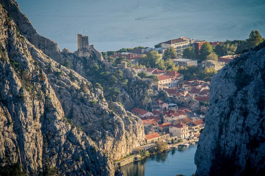 Apartments Dada Omiš Esterno foto